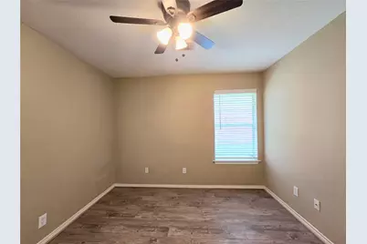 147 W Russet Grove Circle, The Woodlands, TX 77384 - Photo 29