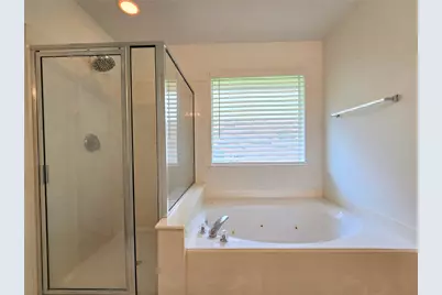 147 W Russet Grove Circle, The Woodlands, TX 77384 - Photo 23