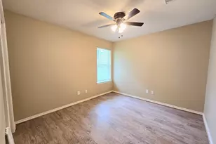 147 W Russet Grove Cir, The Woodlands, TX 77384 - Photo 25