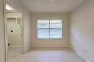 147 W Russet Grove Cir, The Woodlands, TX 77384 - Photo 31