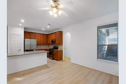 22 Pine Needle, The Woodlands, TX 77382 - Photo 9