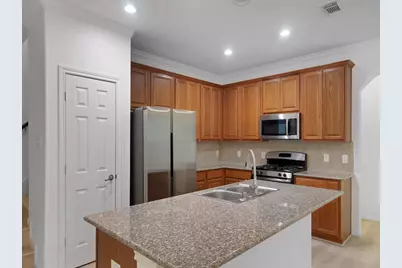 22 Pine Needle, The Woodlands, TX 77382 - Photo 11