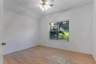 22 Pine Needle, The Woodlands, TX 77382 - Photo 25