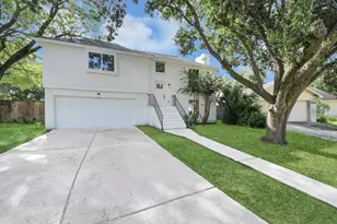19306 Gladewater Ct, Tomball, TX 77375 - Photo 3