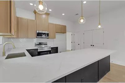 7956 Bonaire Street #A, Houston, TX 77028 - Photo 5