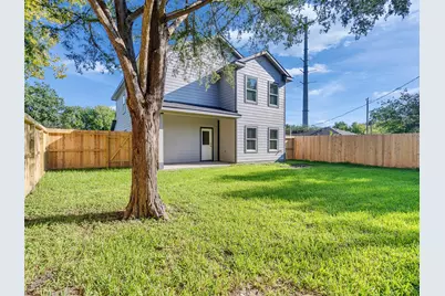 1327 5th Avenue N, Texas City, TX 77590 - Photo 5