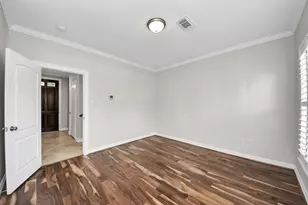 2930 Brompton Square Dr, Houston, TX 77025 - Photo 9