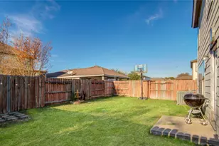 7247 Liberty Mesa Ln, Houston, TX 77049 - Photo 29