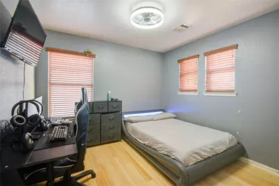 7247 Liberty Mesa Lane, Houston, TX 77049 - Photo 19