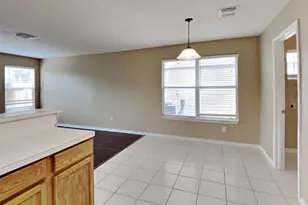 5215 Lavender Ln, Baytown, TX 77521 - Photo 3
