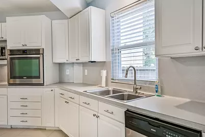 5018 Sherman Boulevard, Galveston, TX 77551 - Photo 17