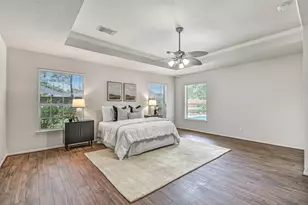 800 W Lake Cir, Friendswood, TX 77546 - Photo 17