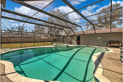 110 Daisy Street, Lake Jackson, TX 77566 - Photo 33