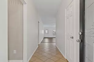22848 Lantern Hills Dr, Kingwood, TX 77339 - Photo 3