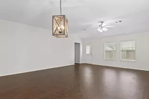 22848 Lantern Hills Dr, Kingwood, TX 77339 - Photo 11