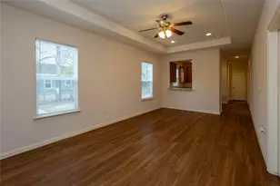 995 Ewing St, Beaumont, TX 77701 - Photo 3