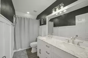 3238 Banksfield Ct, Katy, TX 77494 - Photo 17
