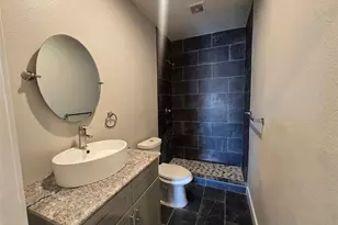 614 35th St, Galveston, TX 77550 - Photo 5