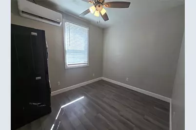 614 35th Street #3, Galveston, TX 77550 - Photo 3
