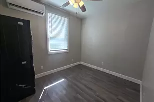 614 35th St, Galveston, TX 77550 - Photo 3