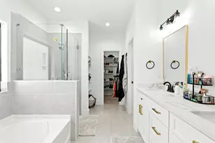 7711 Willow St, Houston, TX 77088 - Photo 11