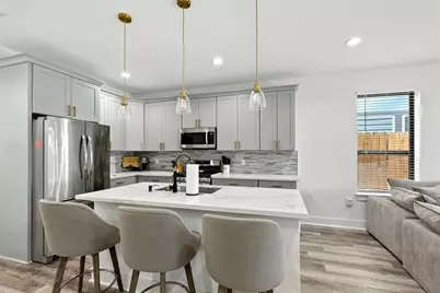 7711 Willow Street, Houston, TX 77088 - Photo 3