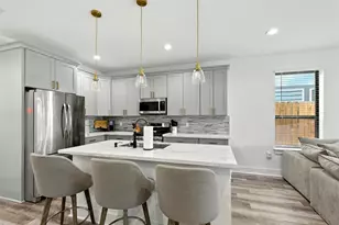 7711 Willow St, Houston, TX 77088 - Photo 3