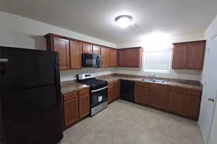 810 Lightningbug Ln, Conroe, TX 77301 - Photo 5