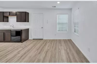 17607 Longwood Trace Lane, New Caney, TX 77357 - Photo 7