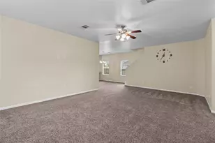 5218 Gulf Stream Ln, Bacliff, TX 77518 - Photo 11