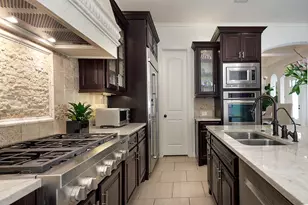 10 Moatwood Ct, The Woodlands, TX 77382 - Photo 15