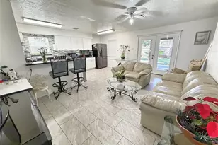11707 N Evelyn Cir, Houston, TX 77071 - Photo 11