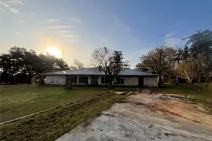 1672 FM318, Hallettsville, TX 77964 - Photo 13