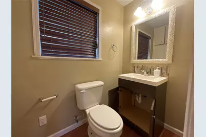 1672 Fm 318, Hallettsville, TX 77964 - Photo 9