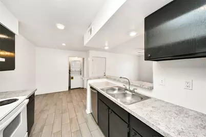 12905 Woodforest Boulevard #712, Houston, TX 77015 - Photo 17