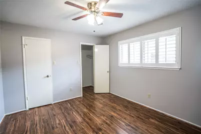 2811 Blue Meadow Circle, Sugar Land, TX 77479 - Photo 11
