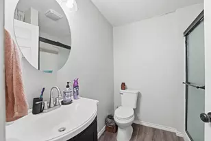 403 S Velasco St, Angleton, TX 77515 - Photo 7