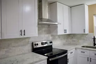 206 Hillcrest Dr, Conroe, TX 77303 - Photo 3