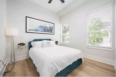 214 Welch Street #1BD, Houston, TX 77006 - Photo 7