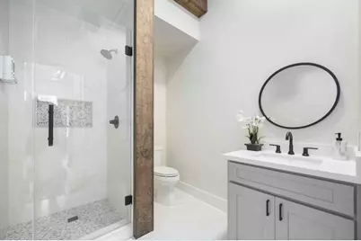 214 Welch Street #1BD, Houston, TX 77006 - Photo 15