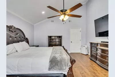 15703 Crestbrook Drive, Houston, TX 77059 - Photo 33