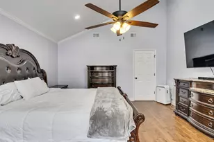 15703 Crestbrook Dr, Houston, TX 77059 - Photo 33