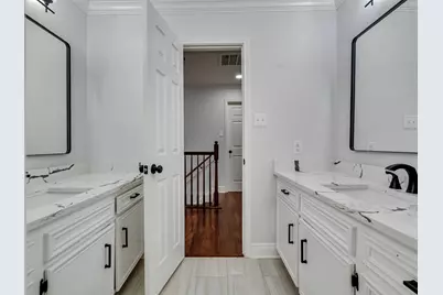 15703 Crestbrook Drive, Houston, TX 77059 - Photo 45