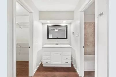 817 Willow Creek Drive, La Porte, TX 77571 - Photo 13