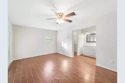 817 Willow Creek Drive, La Porte, TX 77571 - Photo 11