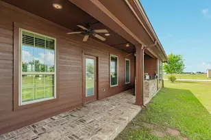 2180 County Rd 212, Angleton, TX 77515 - Photo 35