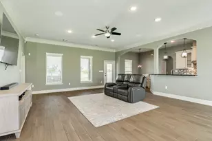 2180 County Rd 212, Angleton, TX 77515 - Photo 15