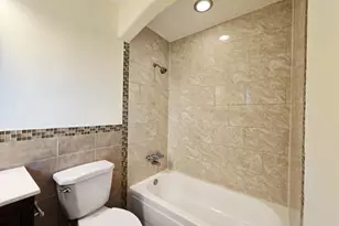 7422 Silent Wood Ln, Houston, TX 77086 - Photo 19