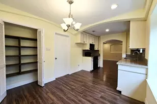 7422 Silent Wood Ln, Houston, TX 77086 - Photo 9