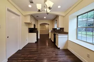 7422 Silent Wood Ln, Houston, TX 77086 - Photo 9